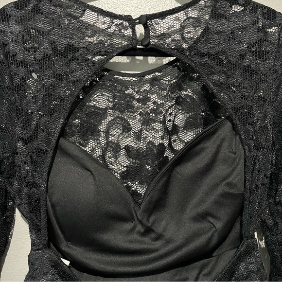 B. DARLIN-NWT Black Sparkly Long Sleeve Cropped Top Size 13/14 - Picture 3 of 4